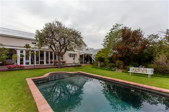 The Habit Guesthouse